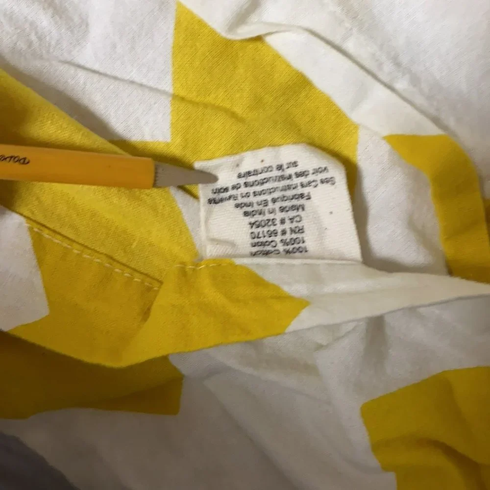 *Urban Outfitters Chevron Zig Zag Yellow Duvet Cover + Pillow Shams Full Queen